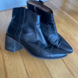 Madewell black leather healed booties
